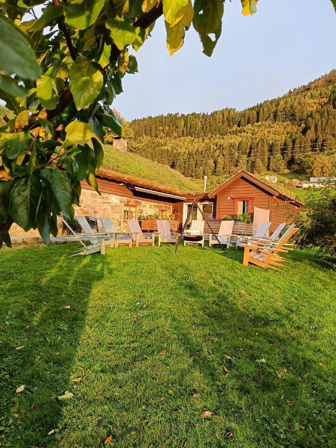 Orheimstunet - Gardsferie For Storfamilien Der Ogsa Hunden Er Velkommen Starheim Dış mekan fotoğraf